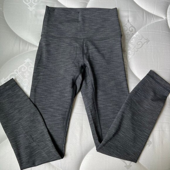 Lululemon Wunder Under Hi-Rise 7/8 Tight *Full-On Luxtreme 25" - Picture 4 of 5
